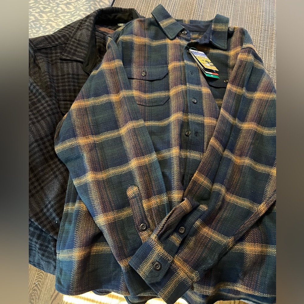 Orvis Men’s Flannel Shirt jacket XL. One is NWT, black one is slightly worn